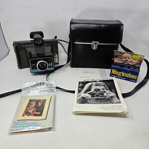 Vintage Polaroid Colorpack II Land Camera Case Magicubes Flash Bulbs Paperwork
